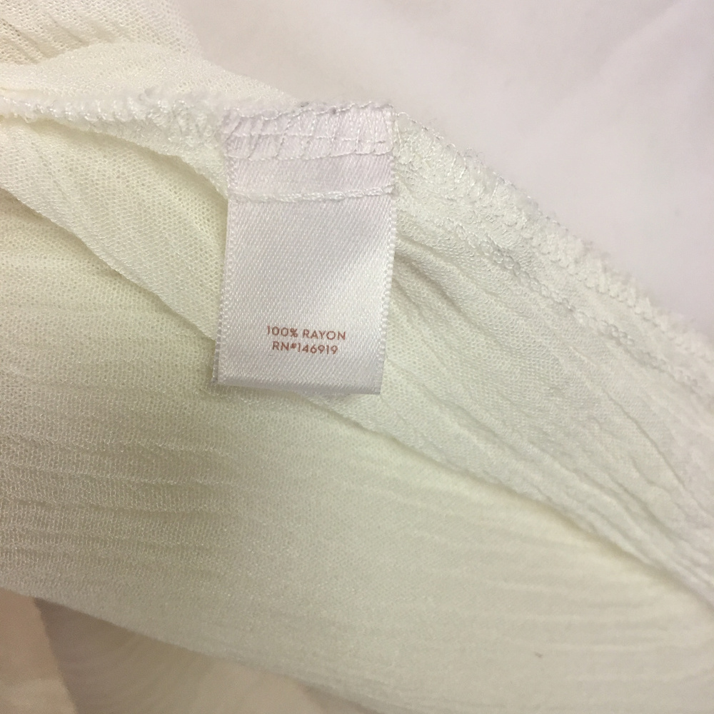 LC Lauren Conrad Sleeveless Crochet Cream Blouse - Picture 5 of 6